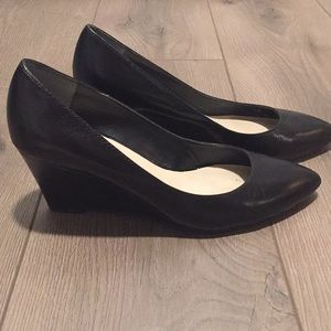 Franco Sarto Wedges 🖤